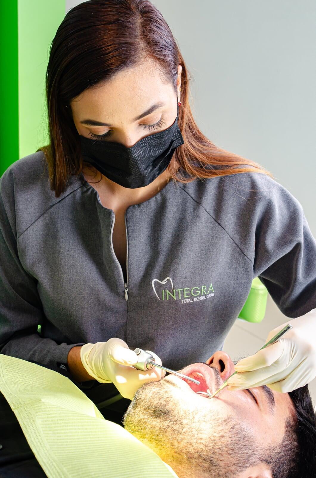 Doctora Sahram Martinez Trabajando